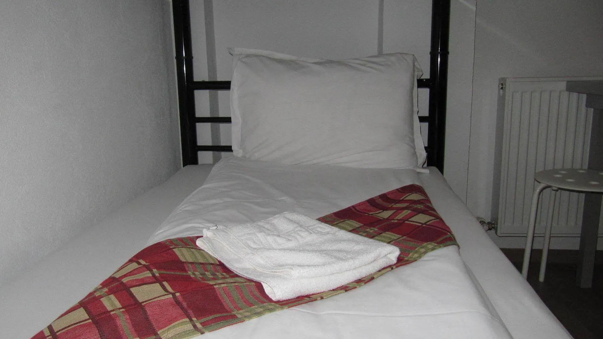 Book-A-Rest Hostel 0*, Bucharest Romania